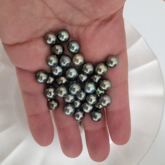 What are Tahitian Pearls? A Comprehensive Exploration