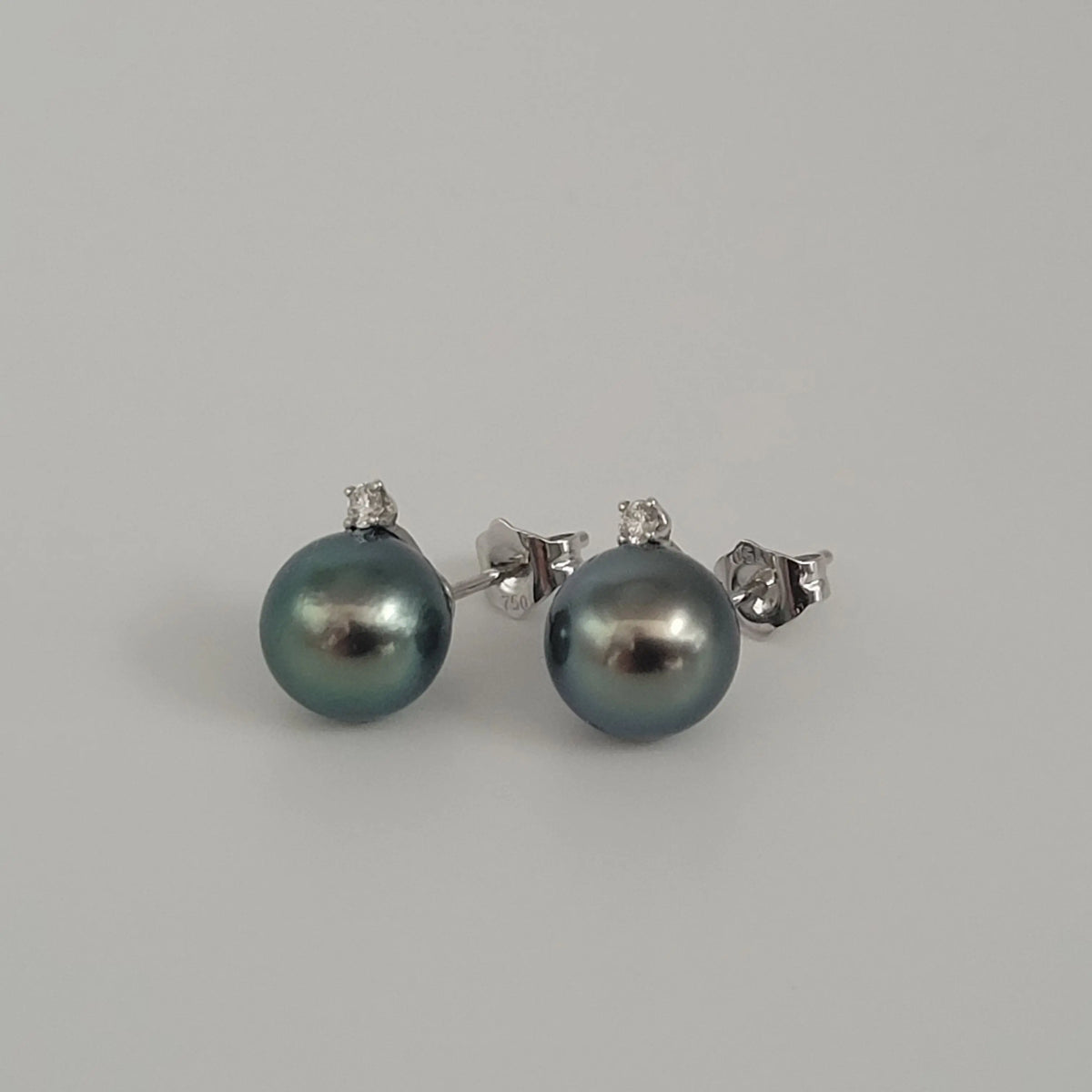 南洋真珠ピアス — ゴールド＆ホワイト、18K – The South Sea Pearl
