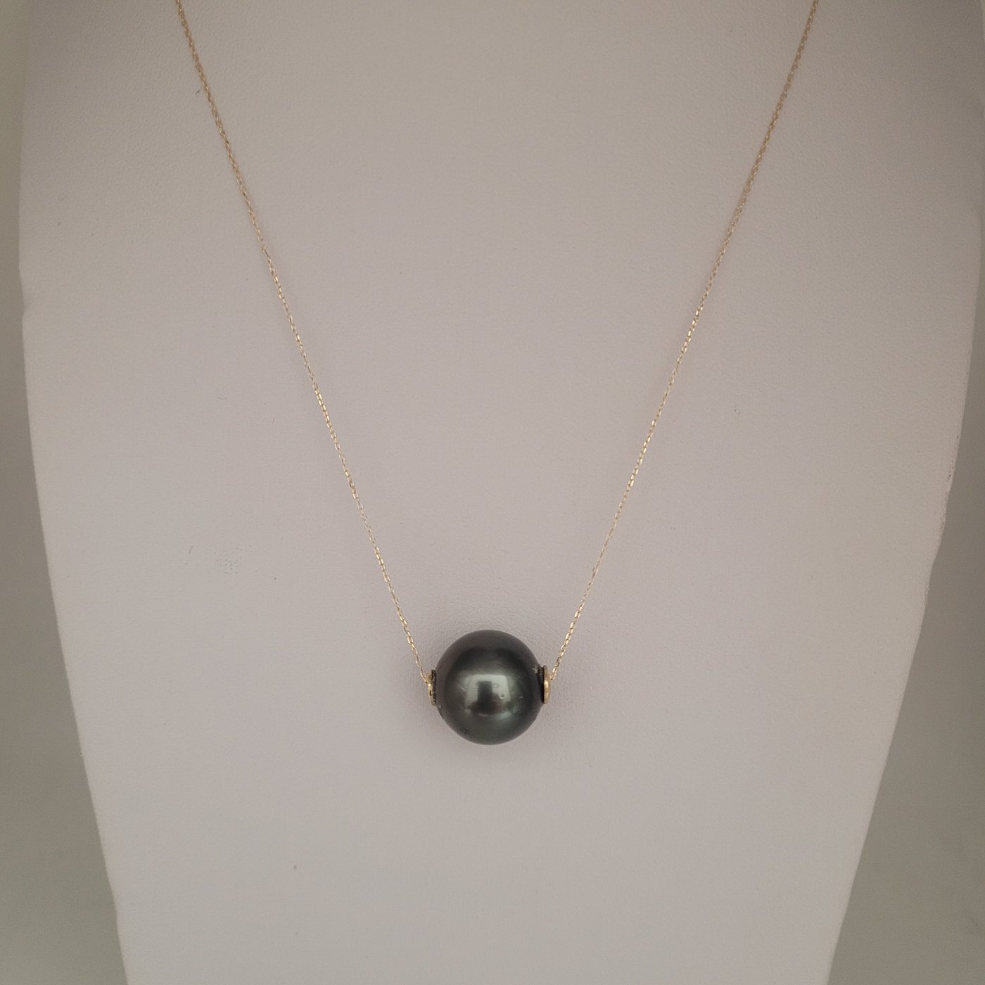 Tahitian Pearl Floating Pendant 13 mm, 18K Yellow Gold