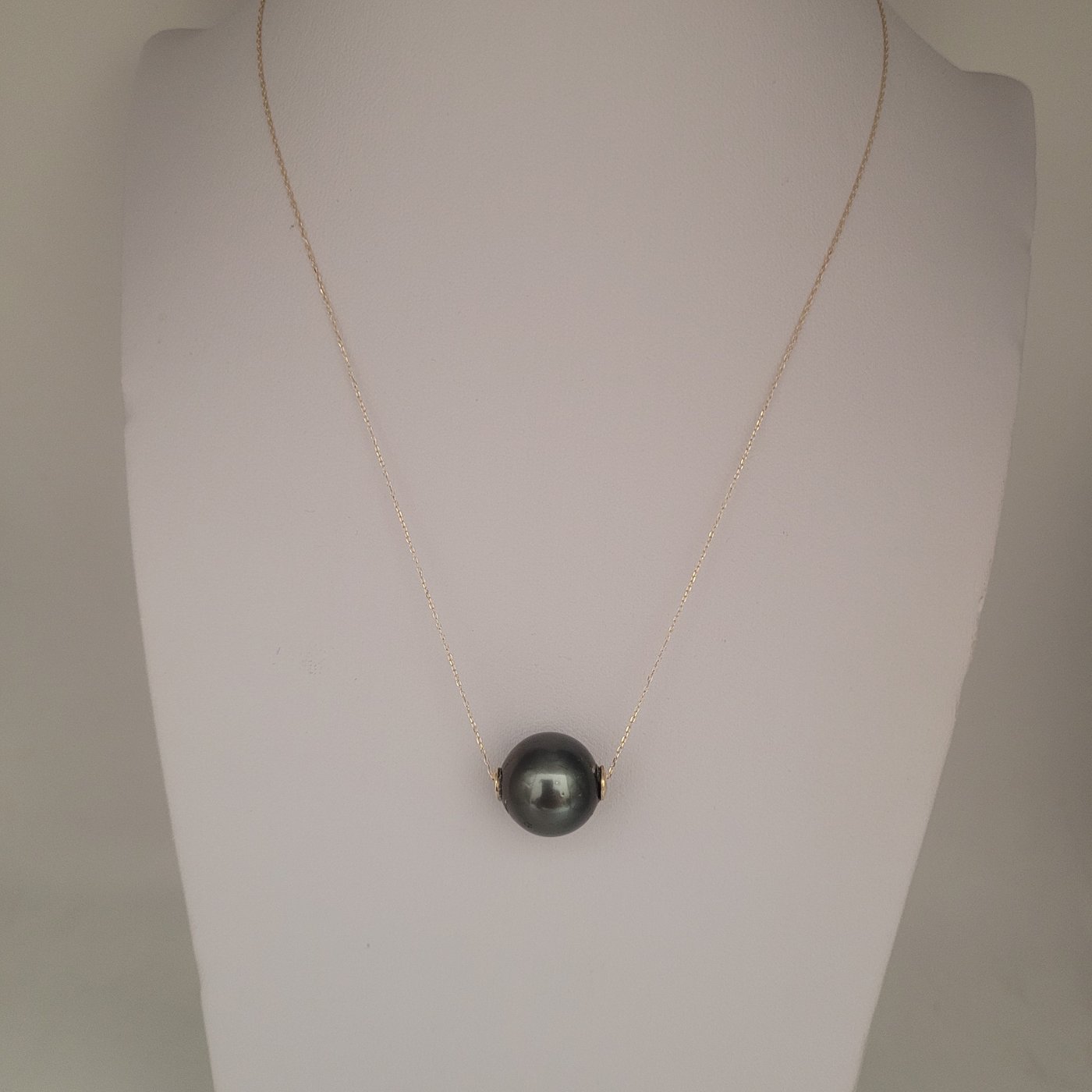 Tahitian Pearl Floating Pendant 13 mm, 18K Yellow Gold