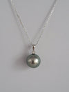 Tahiti Pearl 9-10 mm  Pendant Necklace with Diamond and 18k White Gold |  The South Sea Pearl |  The South Sea Pearl