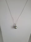 Tahiti Pearl 9-10 mm  Pendant Necklace with Diamond and 18k White Gold |  The South Sea Pearl |  The South Sea Pearl