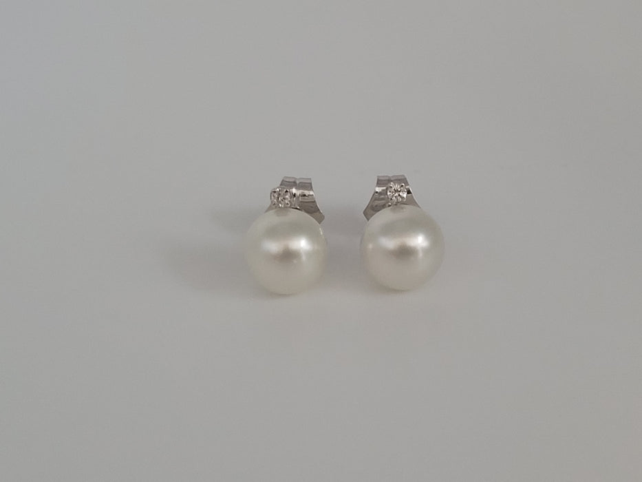 Earring studs of White South Sea Pearls AAA, Diamonds and 18K White Solid Gold |  The South Sea Pearl |  The South Sea Pearl