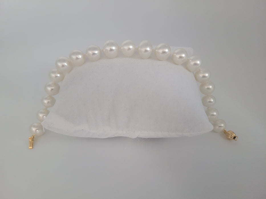 Bracelet de perles blanches des mers du Sud 9-10 mm Fermoir en or massif 18 carats