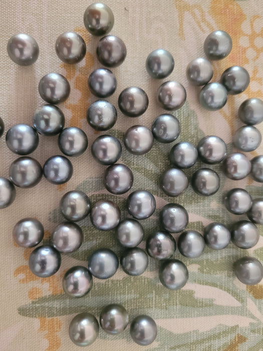 Perles de Tahiti en vrac 11-12 mm AA rondes de couleurs mélangées