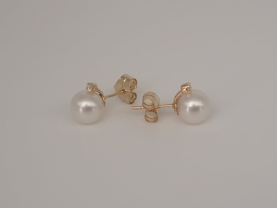 Boucles d'oreilles à tige Perles blanches des mers du Sud, diamants, or massif jaune 18 carats