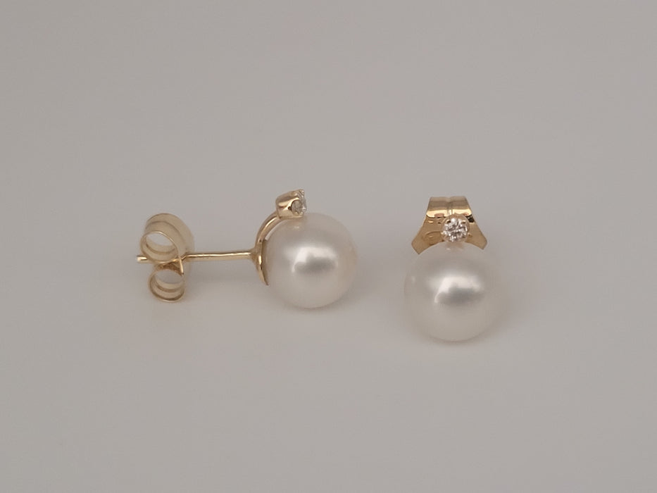 Stud Earrings White South Sea Pearls, Diamonds, 18K Yellow Solid Gold