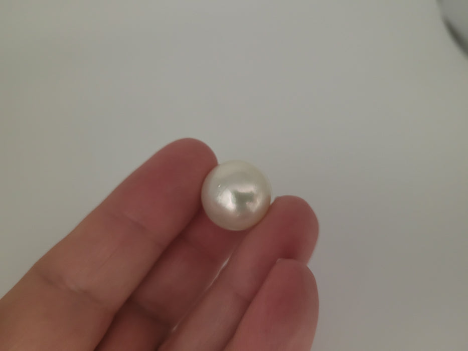 South Sea Pearl 16 mm hoge glans, natuurlijke kleur, ronde vorm