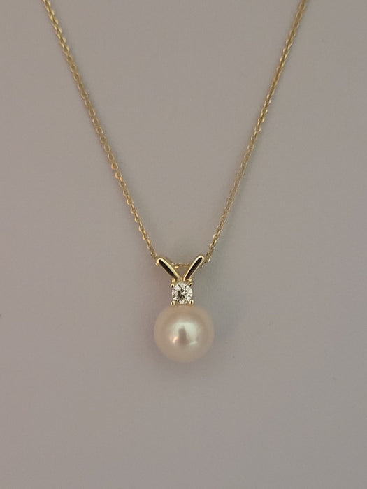 Akoya Cultured Pearl 8-8.5 mm Round Pendant in Silver 925