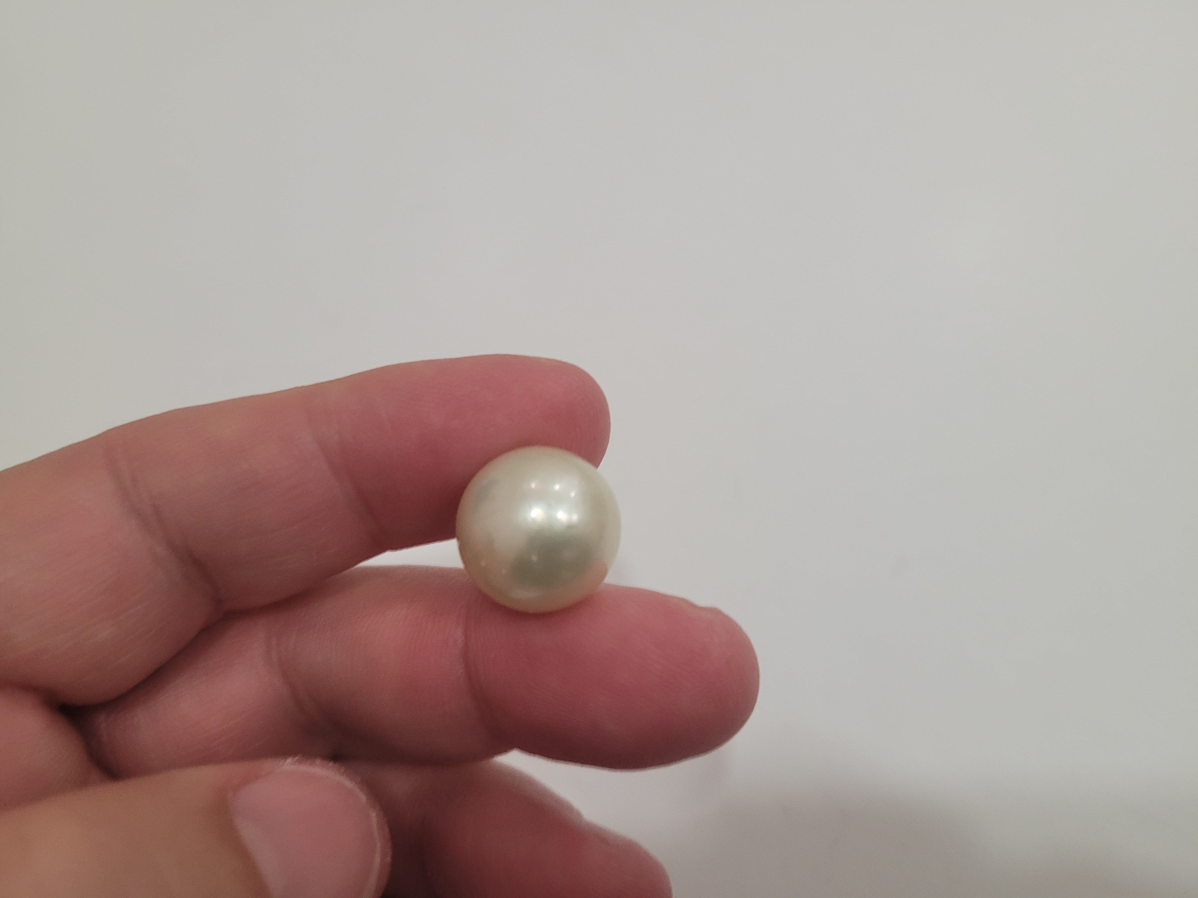 Golden South Sea Pearl 14.80 mm Round Shape
