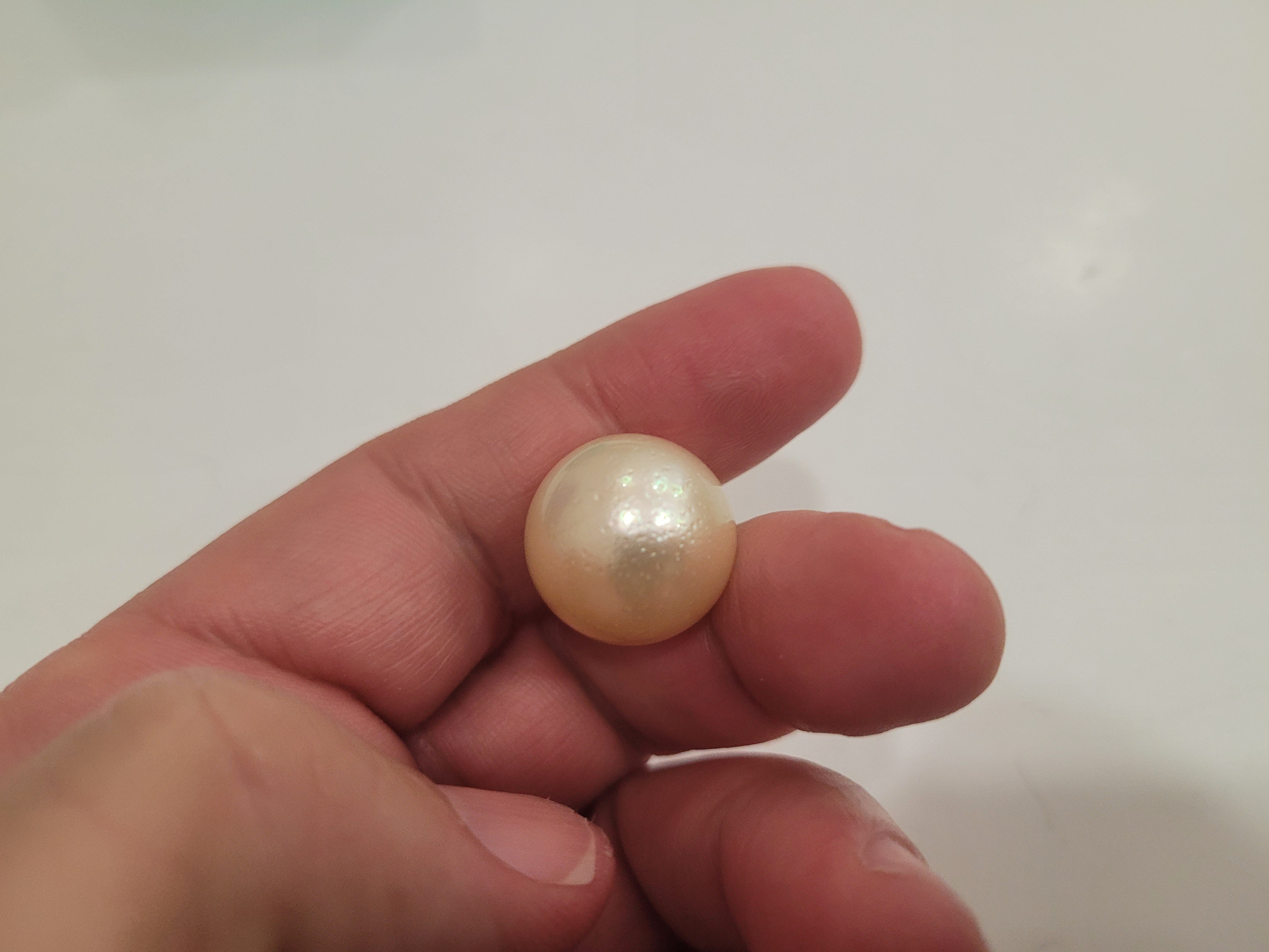 Golden South Sea Pearl 17.50 mm Round