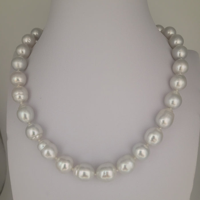 South Sea Pearls 10-11 mm White Color Very High Luster 18K Gold Clasp