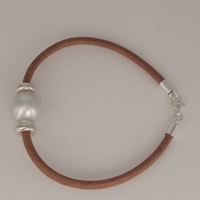 Australian South Sea Pearl and Natural Leather Bracelet