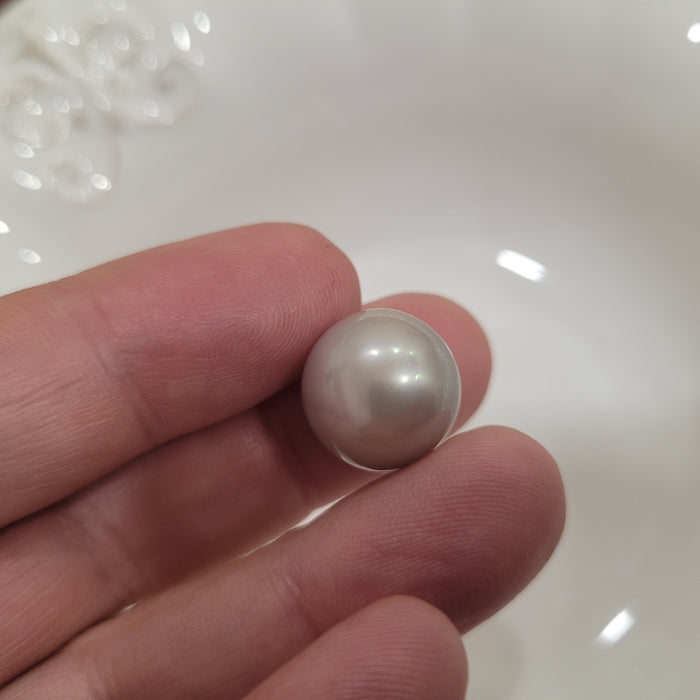 Perle de Tahiti, 14 mm, lustre élevé