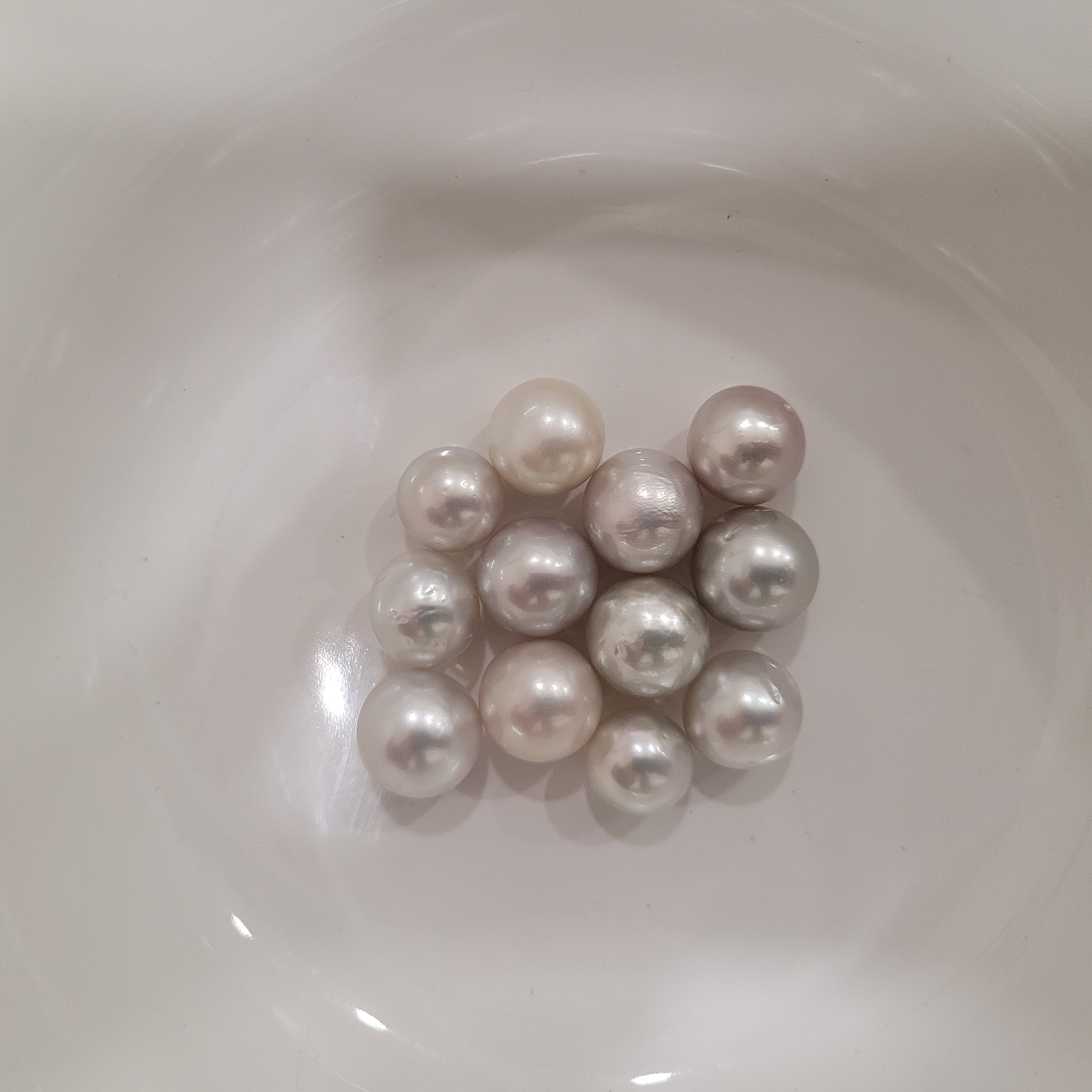 Tahiti Pearls Light Silver Color Round 10 & 11 mm Very High Luster