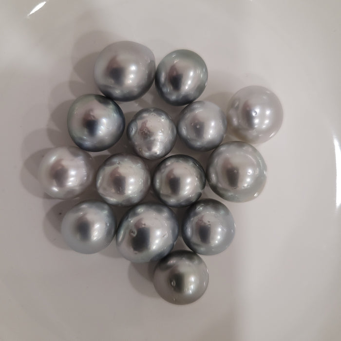 Tahiti Pearls 10-11 mm Oval/Drop Shape Light Silver Color