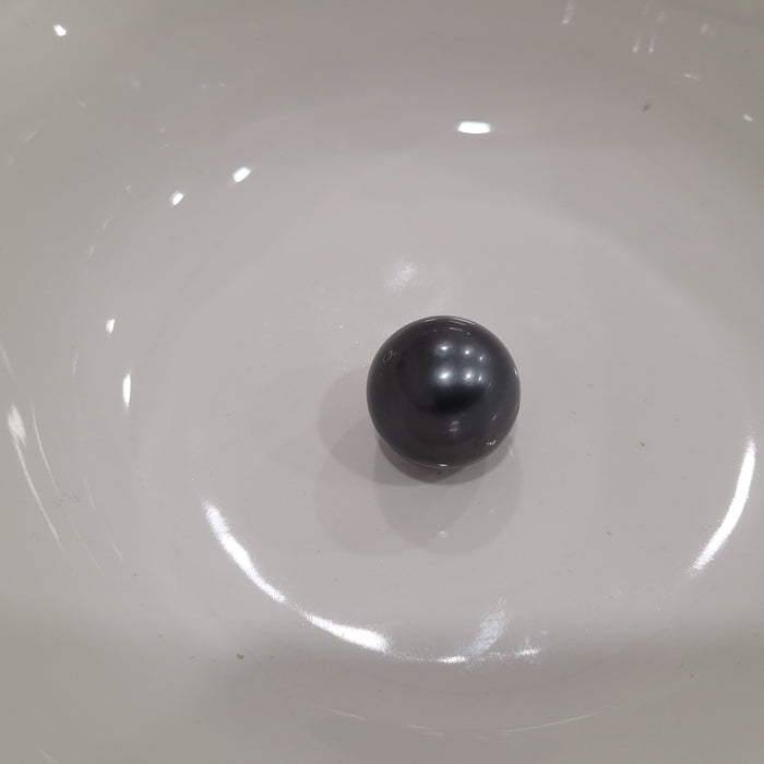 Tahiti Pearl 17,30 mm Dark Color Semiround High Luster