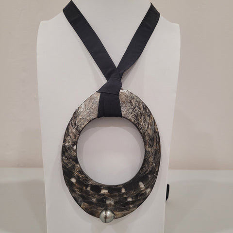 Tahiti Pearl & Mother of Pearl Pendant Necklace — Pinctada margaritifera