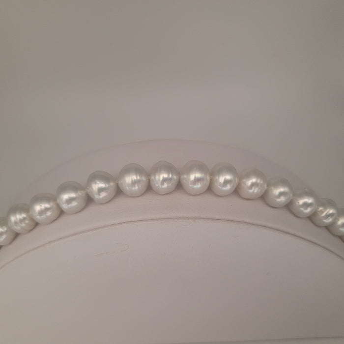South Sea Pearls 10-11 mm Bracelet 18K Gold Clasp — Pinctada maxima