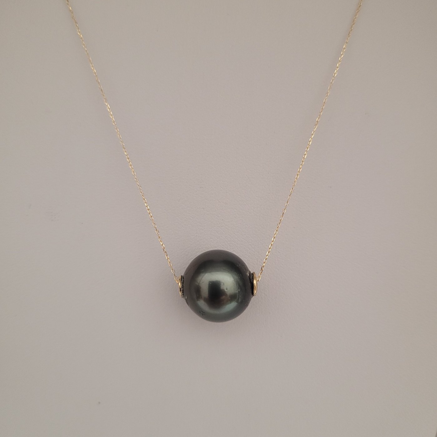 Tahitian Pearl Floating Pendant 13 mm, 18K Yellow Gold