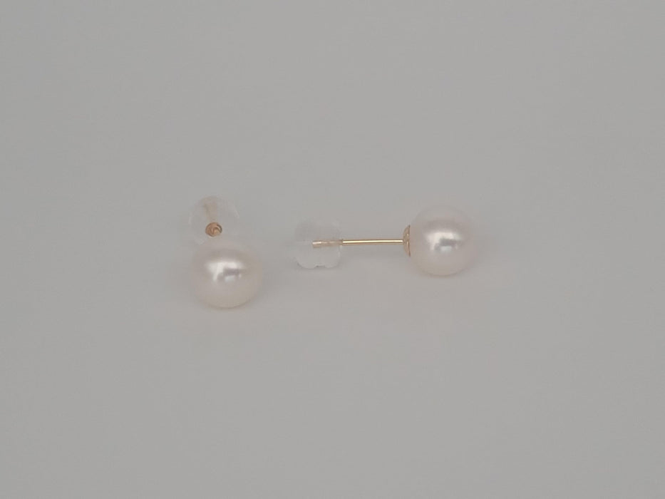 Cultured Pearl 7.5-8  mm AAA 18K Gold Stud Earrigns