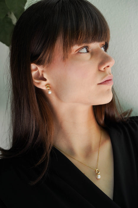 Akoya Cultured Pearl Pendant in Gold Plated Silver 925 | The South Sea Pearl |  The South Sea Pearl