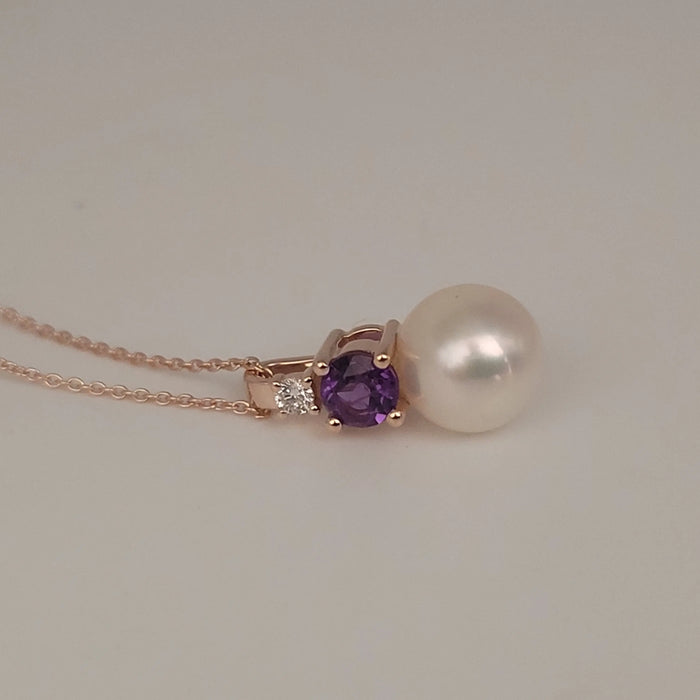 Akoya Cultured Pearl, Diamond and Amethyst, 18K Rose Gold necklace |  The South Sea Pearl |  The South Sea Pearl