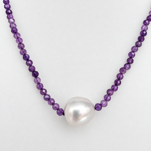 White South Sea Pearl 11-12 mm AAA and Amethyst Precious Stones Necklace 18K Gold Clasp