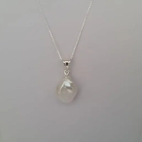 Baroque Cultured Pearl 11-12 mm AAA White Color Pendant (Pinctada maxima) | The South Sea Pearl | The South Sea Pearl