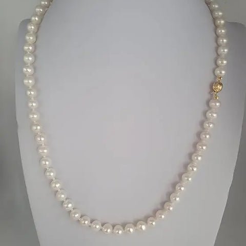 Freshwater cultured pearl necklace 6.5-7mm near-round in 18K Gold (Pinctada maxima) — The South Sea Pearl