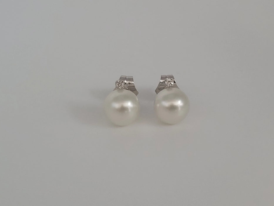 Earring studs of White South Sea Pearls AAA, Diamonds and 18K White Solid Gold |  The South Sea Pearl |  The South Sea Pearl