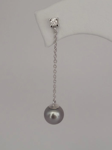 Earrings of Tahiti Pearls AAA, Diamonds 0.20 Carats, White Solid Gold 18K | The South Sea Pearl |  The South Sea Pearl