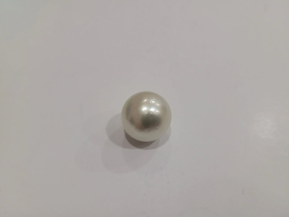 Perlen Gold Golden South Sea Pearl 15 mm | Round, Undrilled – The South Sea Pearl
