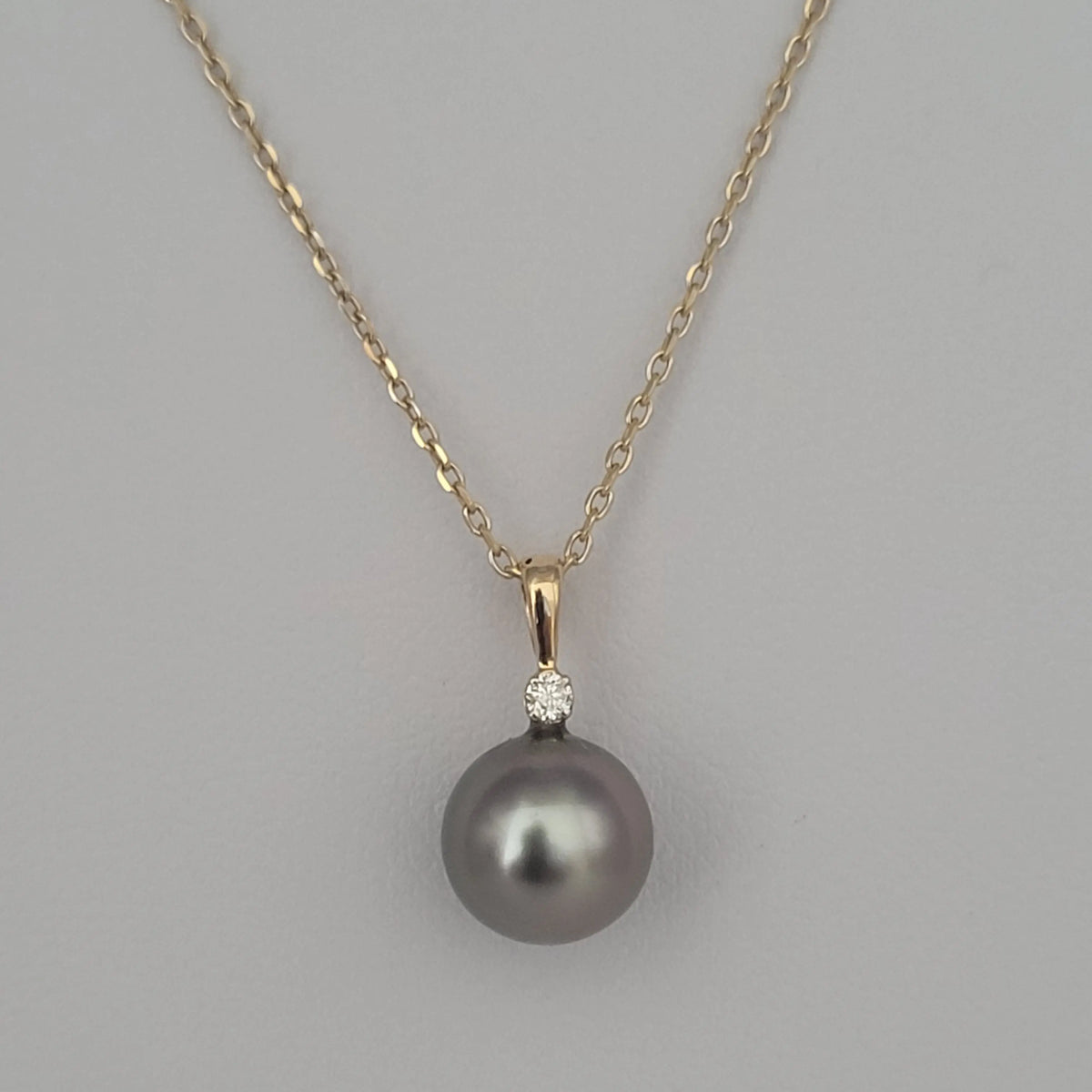 タヒチ真珠ペンダント9-10mm 18Kイエロー – The South Sea Pearl