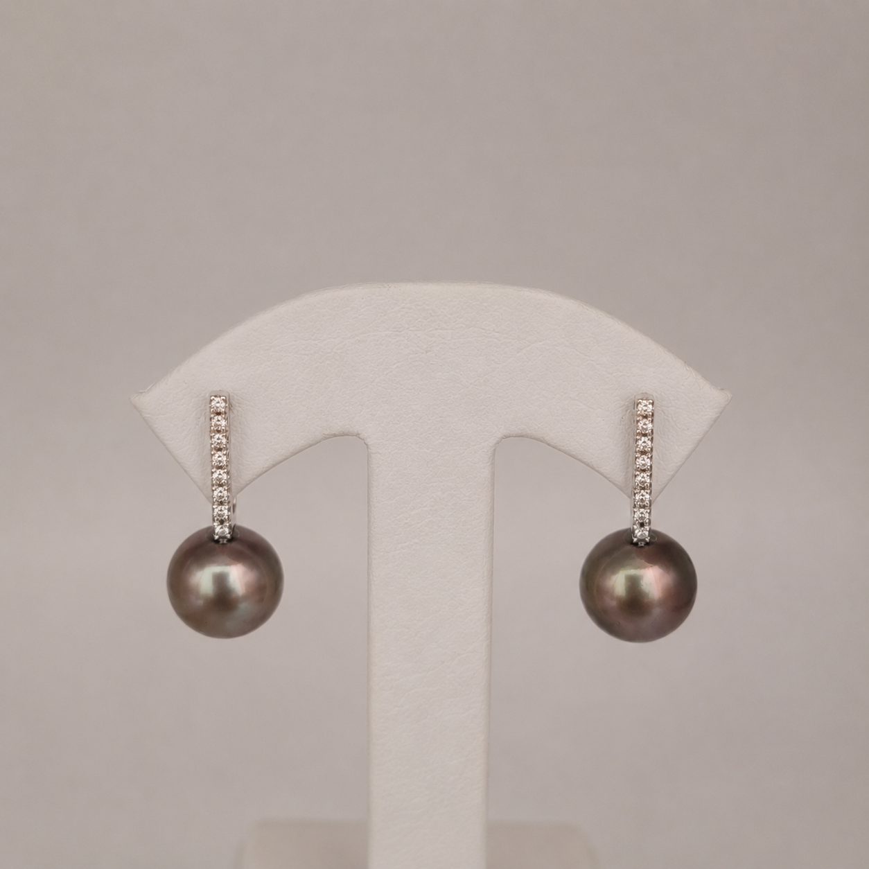 Tahiti Pearls & Natural Diamonds Riviere Design Earrings in 18K Gold
