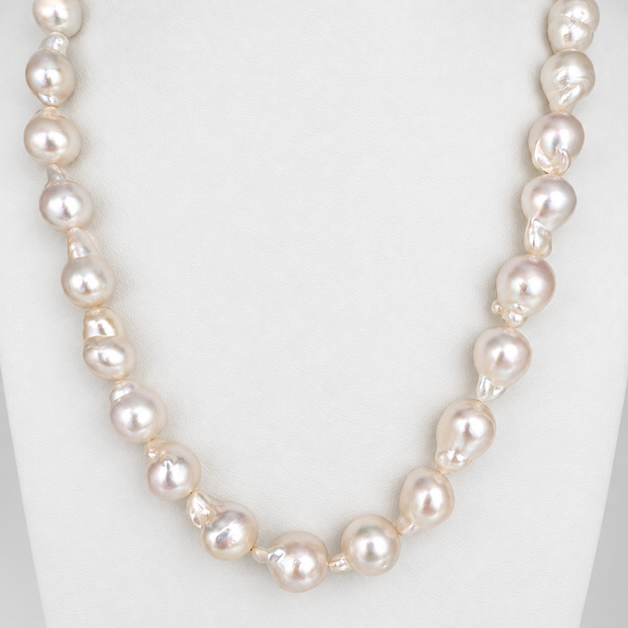 Perla Blanca del Mar del Sur 10-12 Barroca Forma Lustre Muy Alto Oro de 18 quilates Cierre