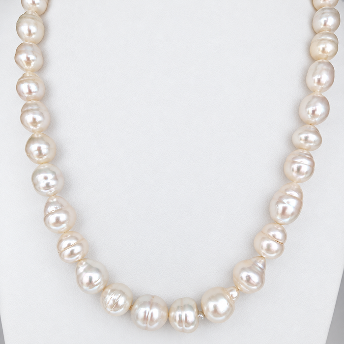 White South Sea Pearl Necklace 10-12 mm, Baroque Shape, Very High Luster