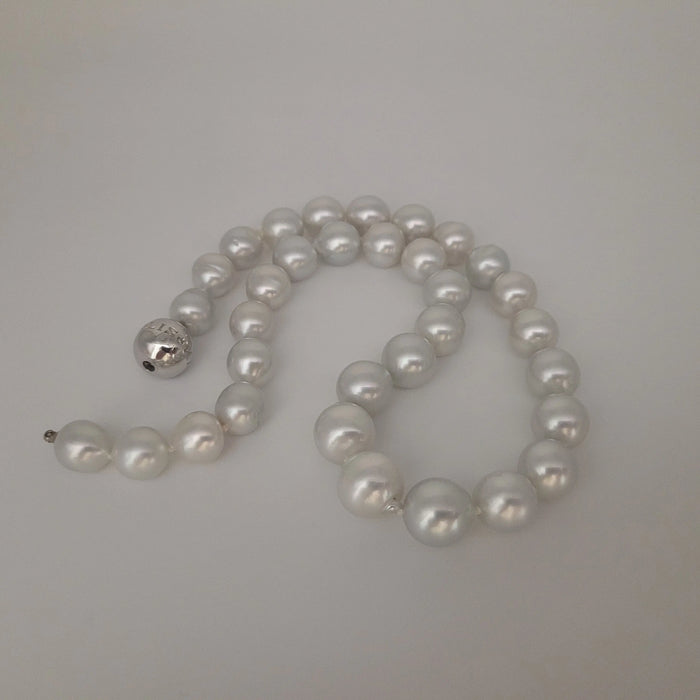 South Sea Pearls 10-12.80 mm Very High Luster 18K Gold Clasp | The South Sea Pearl |  The South Sea Pearl