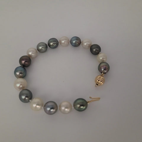 Dark Tahitian cultured pearl bracelet 9-10mm in 18K Gold (Pinctada margaritifera) — The South Sea Pearl