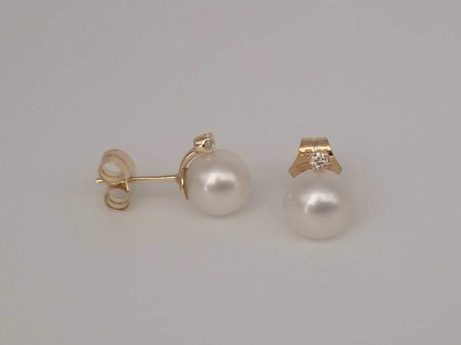 Stud Earrings White South Sea Pearls, Diamonds, 18K Yellow Solid Gold | The South Sea Pearl |  The South Sea Pearl