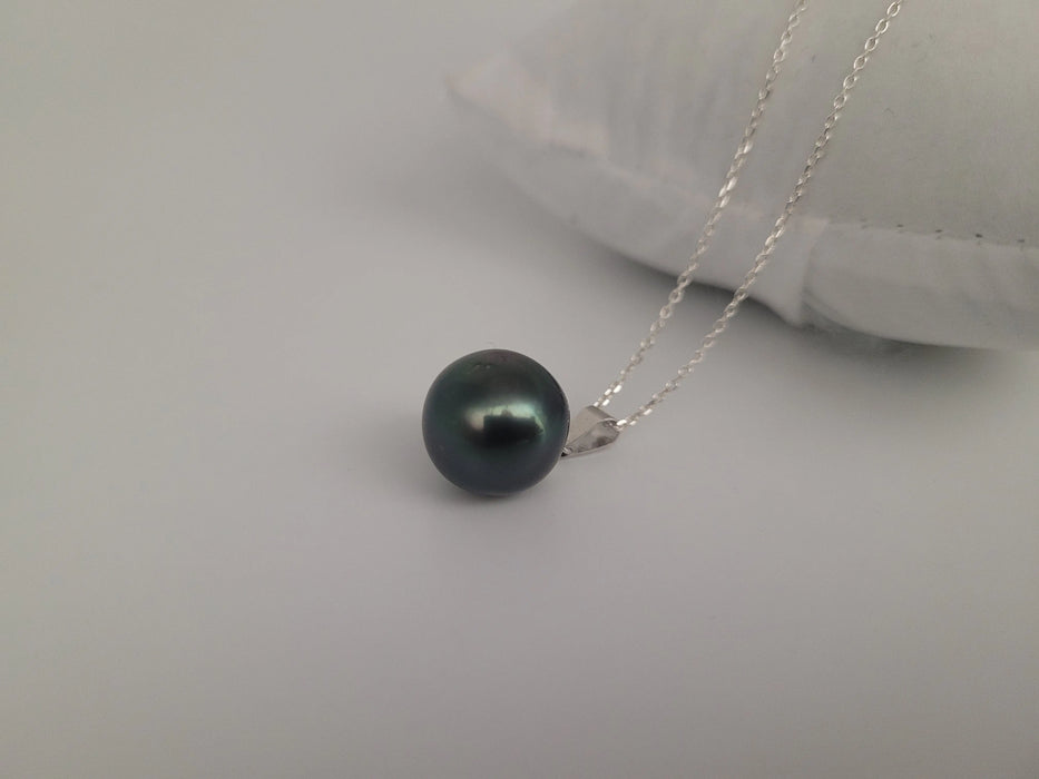 Tahiti Pearl 13 mm Round and Dark Natural Color with High Luster | The South Sea Pearl |  The South Sea Pearl