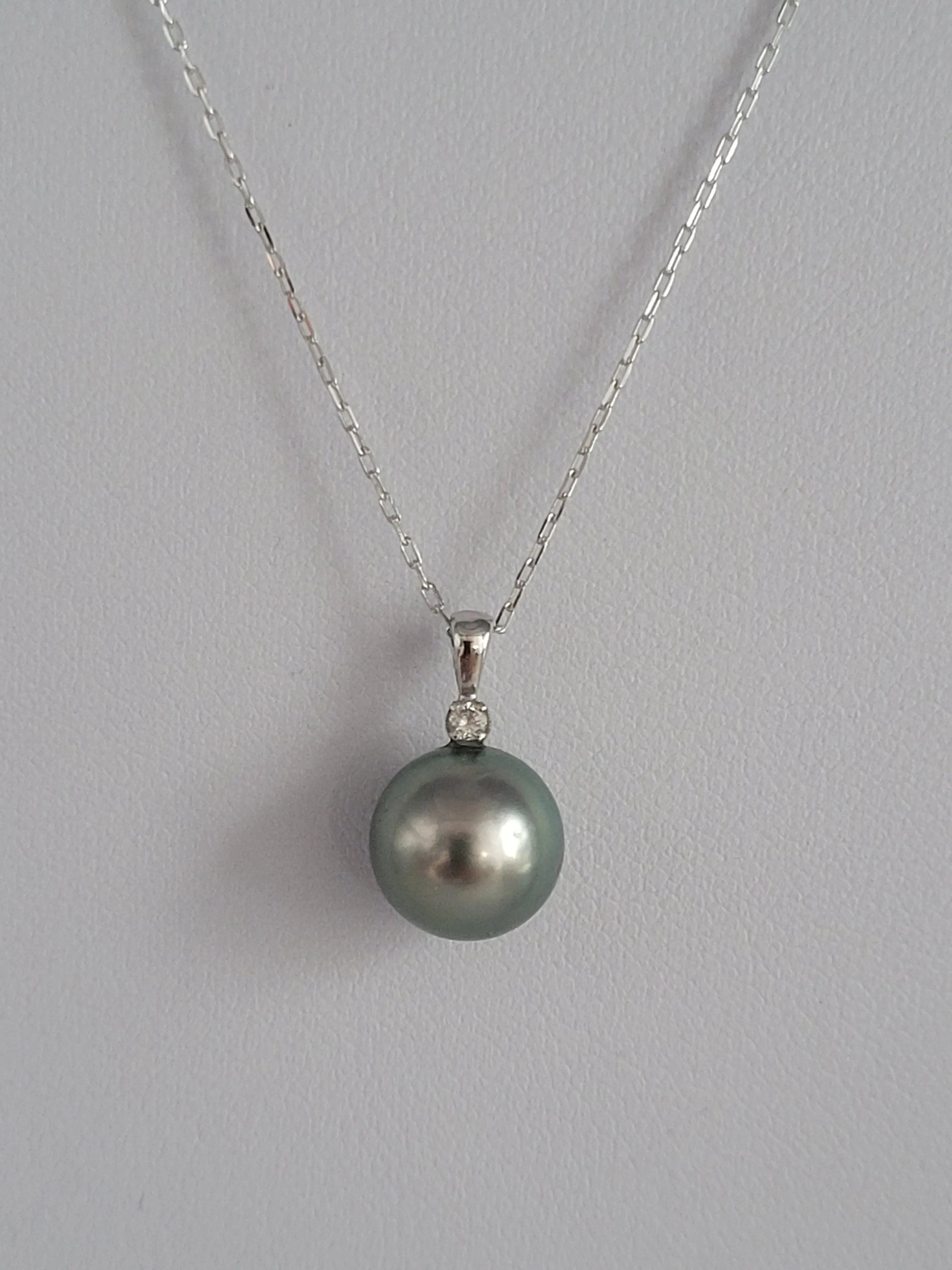 Tahiti-Pearl-9-10-mm-Pendant-