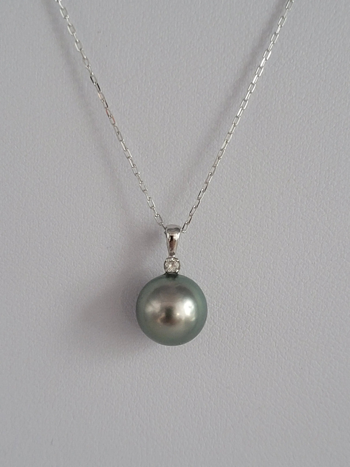 18K ペンダントタヒチと南洋真珠 タイムセール中‼️ Tahiti-Pearl-9-10-mm-Pendant-