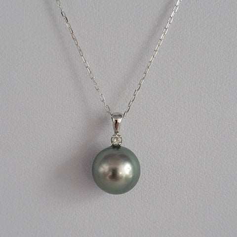 Dark Tahitian cultured pearl pendant 9-10mm in 18K White Gold (Pinctada margaritifera) — The South Sea Pearl