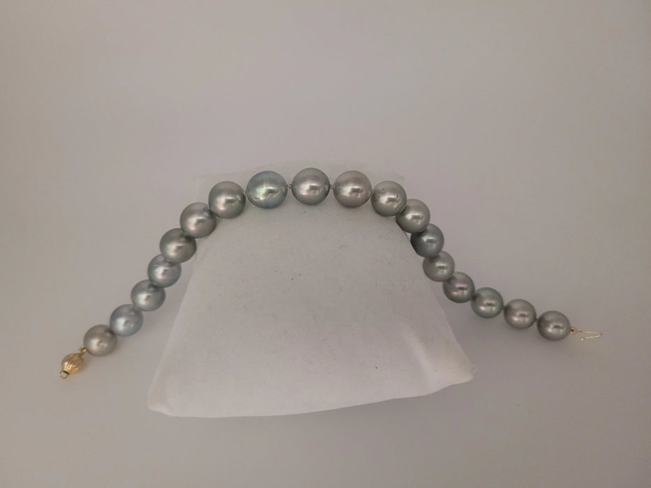 Tahiti Pearls Bracelets of 9-10 mm AAA Quality Natural Silver Color 19 cm long 18K Gold Clasp | The South Sea Pearl |  The South Sea Pearl