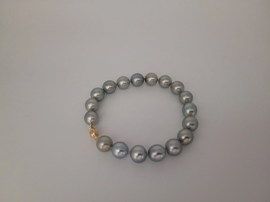 Tahiti Pearls Bracelets of 9-10 mm AAA Quality Natural Silver Color 19 cm long 18K Gold Clasp | The South Sea Pearl |  The South Sea Pearl