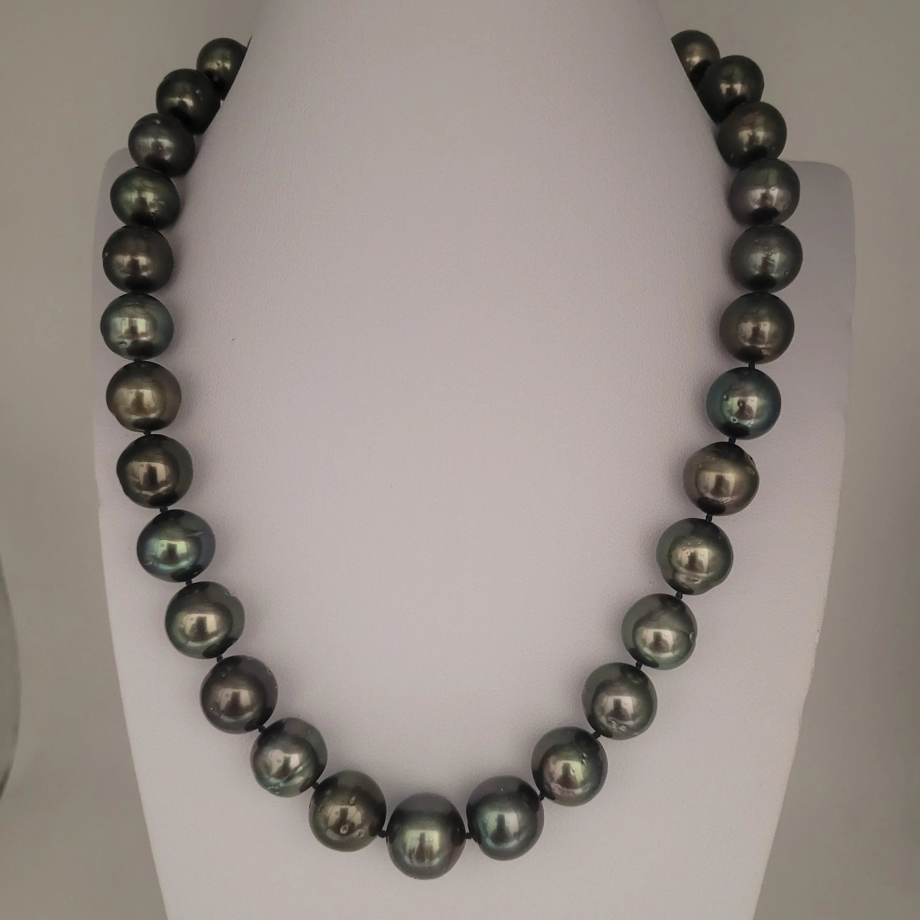 Tahiti Pearls Necklace 12-13 mm Excellent Luster 18K Gold Clasp |  The South Sea Pearl |  The South Sea Pearl