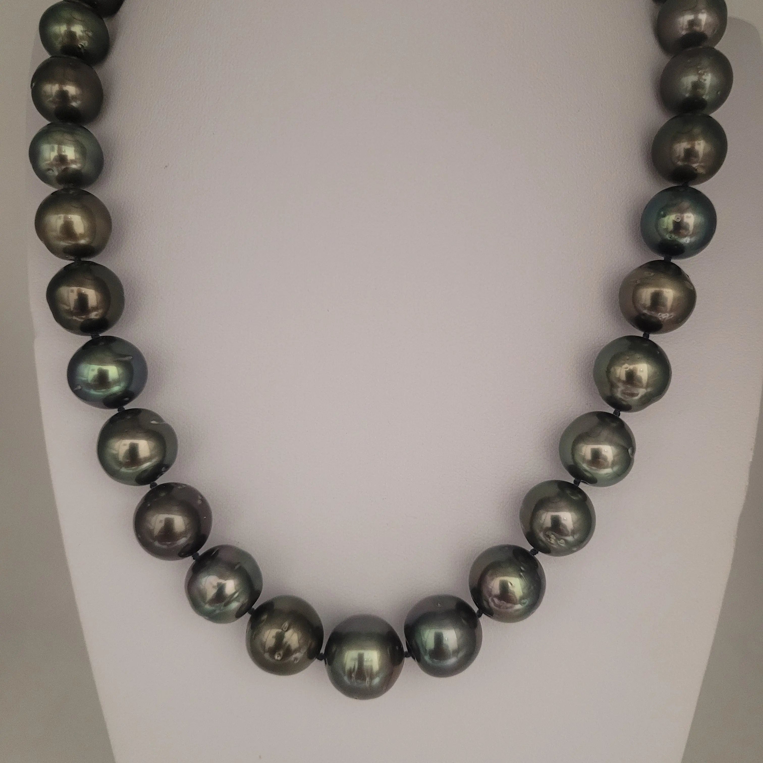 Tahiti Pearls Necklace 12-13 mm Excellent Luster 18K Gold Clasp |  The South Sea Pearl |  The South Sea Pearl