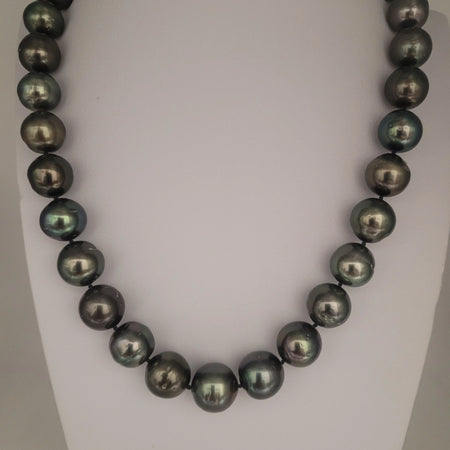 Tahiti Pearls Necklace 12-13 mm Excellent Luster 18K Gold Clasp |  The South Sea Pearl |  The South Sea Pearl