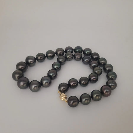Tahiti Pearls necklace 11-14 mm Black Color Very High Luster 18K Gold Clasp | The South Sea Pearl |  The South Sea Pearl